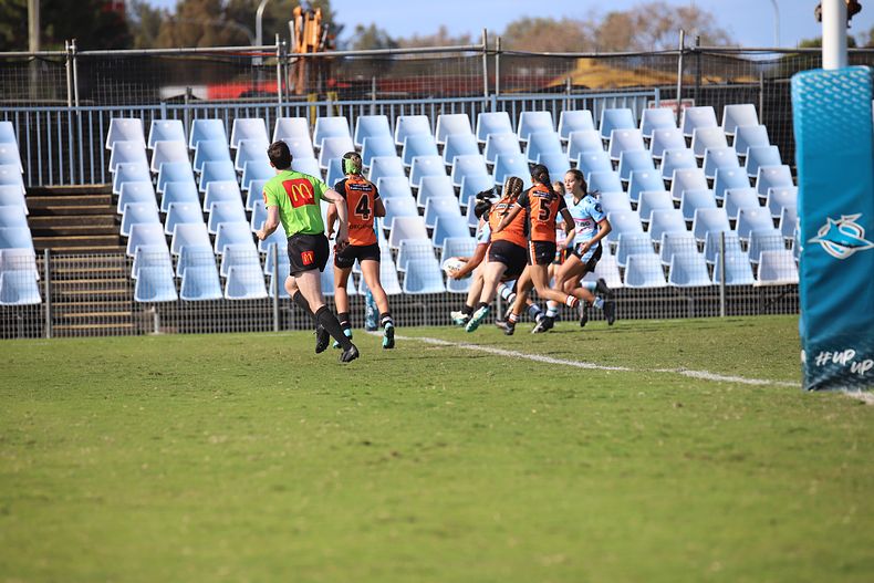 2021 HNWP Rnd 11 SHARKS v WESTSTIGERS