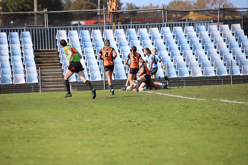 2021 HNWP Rnd 11 SHARKS v WESTSTIGERS