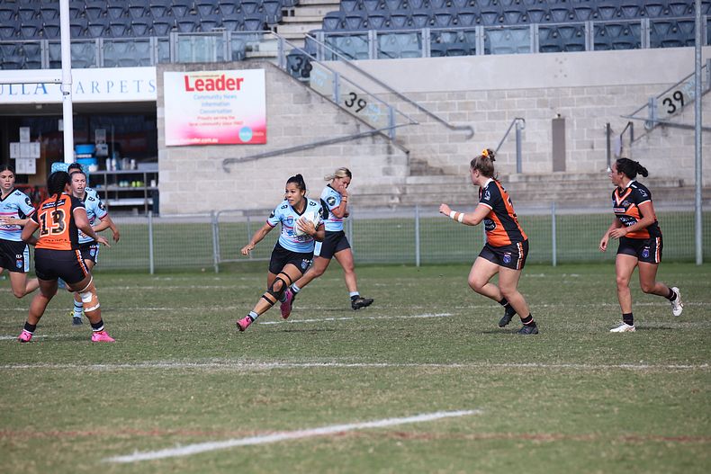 2021 HNWP Rnd 11 SHARKS v WESTSTIGERS