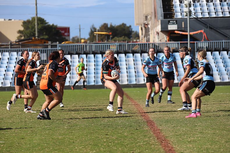 2021 HNWP Rnd 11 SHARKS v WESTSTIGERS