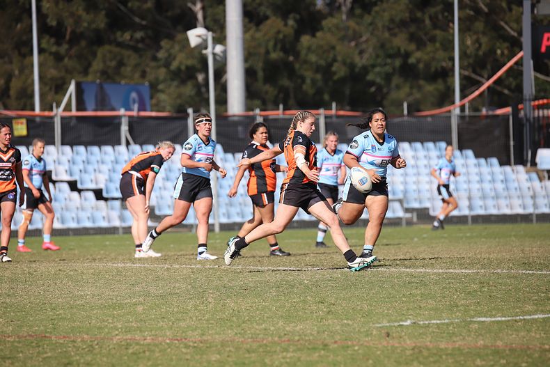 2021 HNWP Rnd 11 SHARKS v WESTSTIGERS