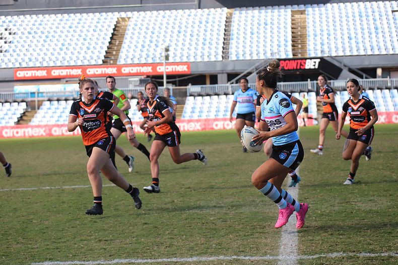 2021 HNWP Rnd 11 SHARKS v WESTSTIGERS