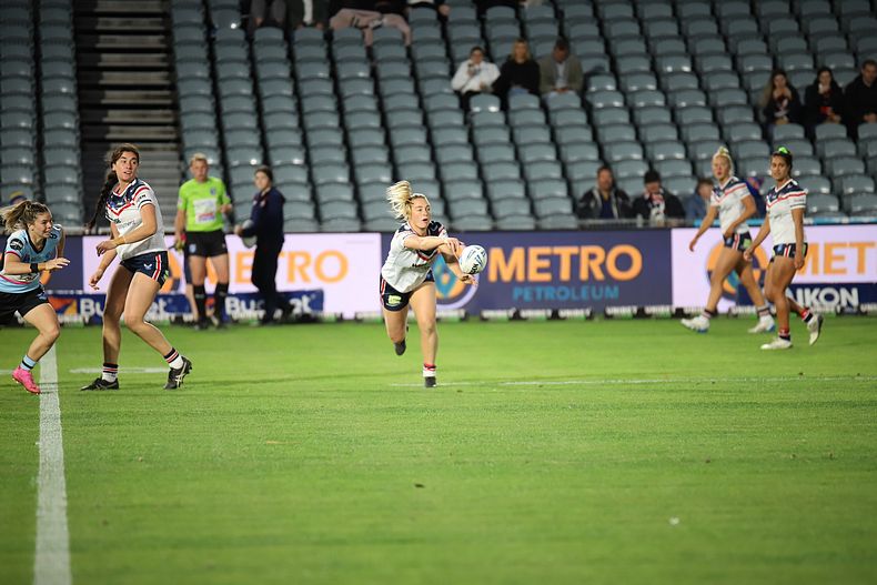 2021 HNWP Rnd 12 CC ROOSTERS v SHARKS