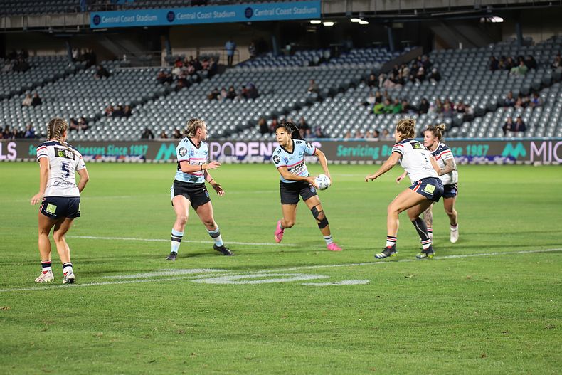2021 HNWP Rnd 12 CC ROOSTERS v SHARKS