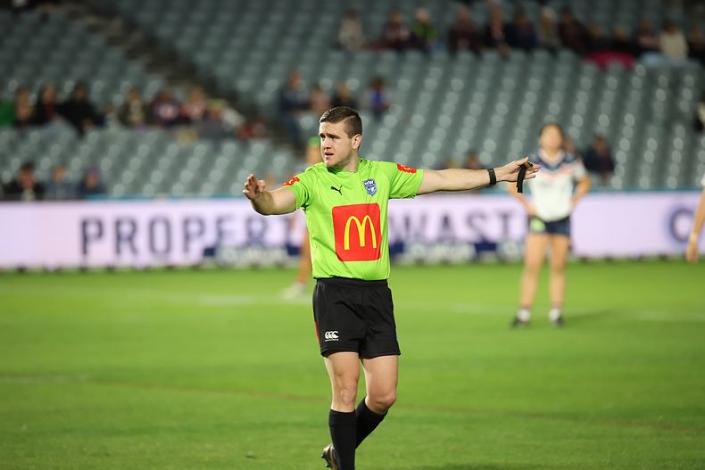 2021 HNWP Rnd 12 CC ROOSTERS v SHARKS
