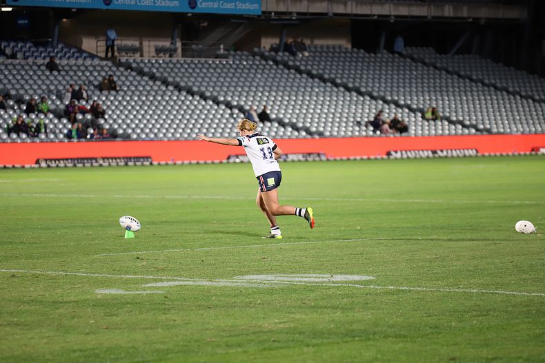 2021 HNWP Rnd 12 CC ROOSTERS v SHARKS
