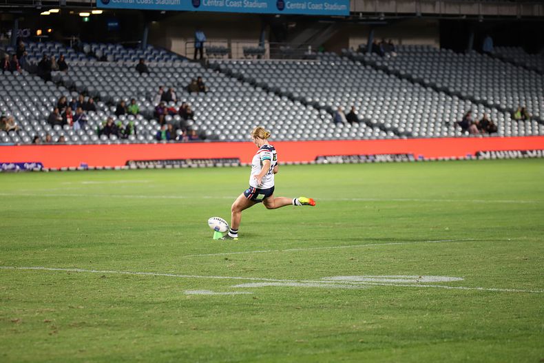 2021 HNWP Rnd 12 CC ROOSTERS v SHARKS