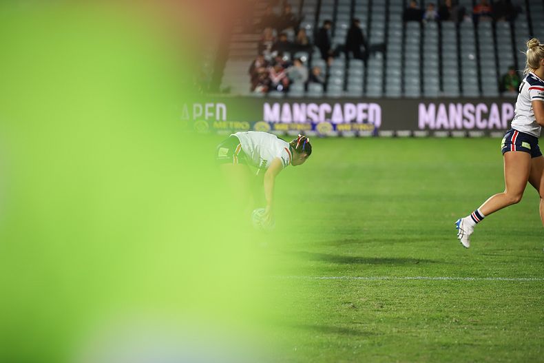 2021 HNWP Rnd 12 CC ROOSTERS v SHARKS