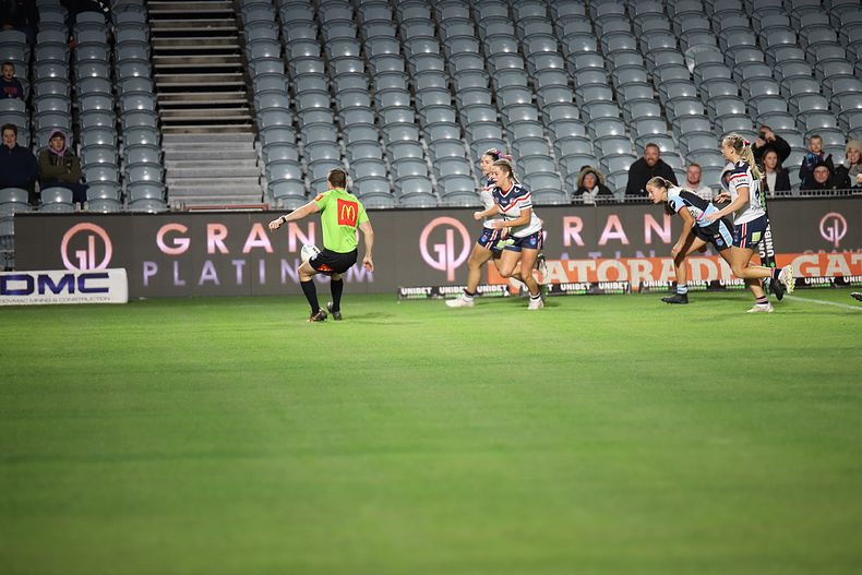 2021 HNWP Rnd 12 CC ROOSTERS v SHARKS