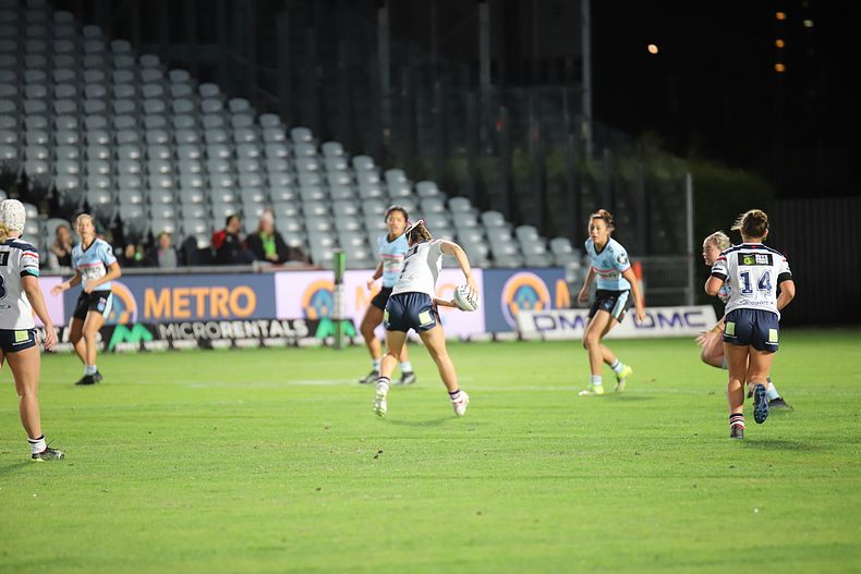 2021 HNWP Rnd 12 CC ROOSTERS v SHARKS