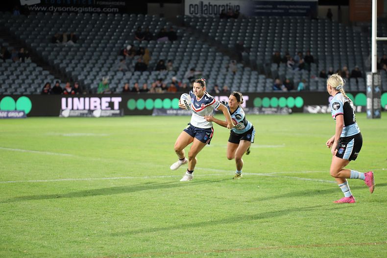 2021 HNWP Rnd 12 CC ROOSTERS v SHARKS