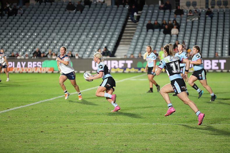 2021 HNWP Rnd 12 CC ROOSTERS v SHARKS