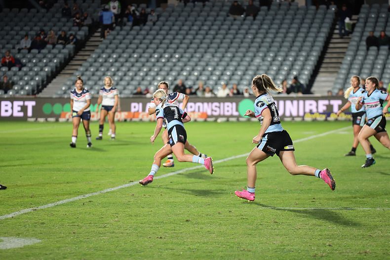 2021 HNWP Rnd 12 CC ROOSTERS v SHARKS
