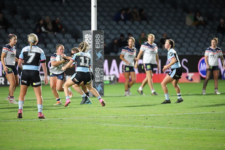 2021 HNWP Rnd 12 CC ROOSTERS v SHARKS