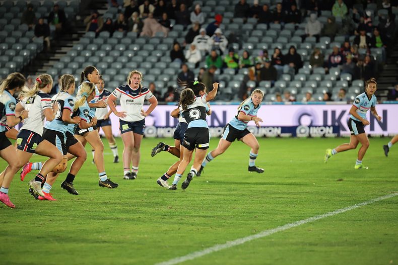 2021 HNWP Rnd 12 CC ROOSTERS v SHARKS