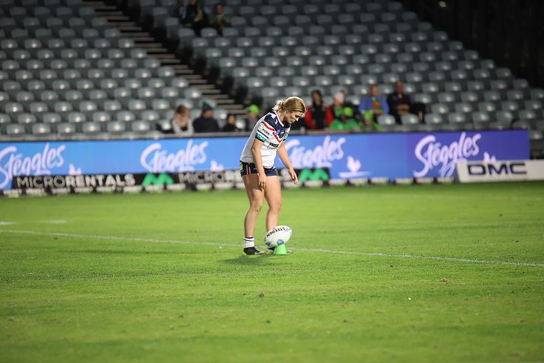 2021 HNWP Rnd 12 CC ROOSTERS v SHARKS
