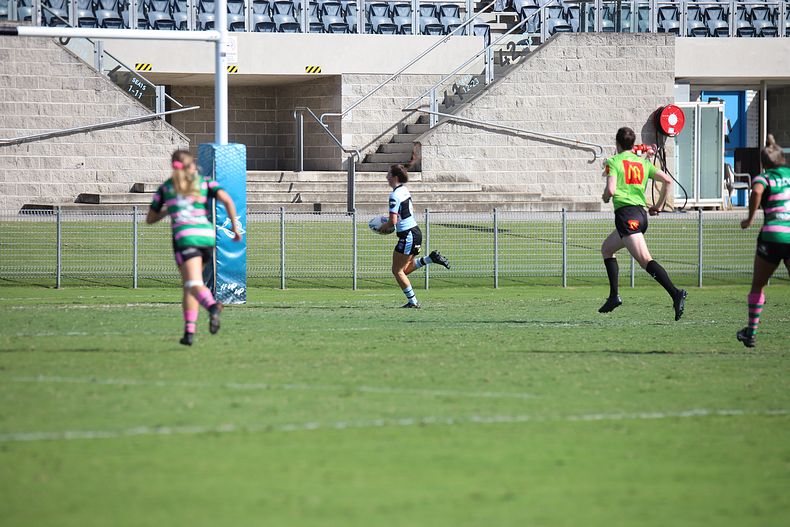 2021 HNWP Rnd 8 SHARKS v RABBITOH’S