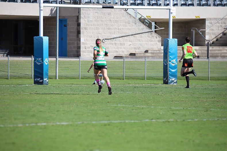2021 HNWP Rnd 8 SHARKS v RABBITOH’S