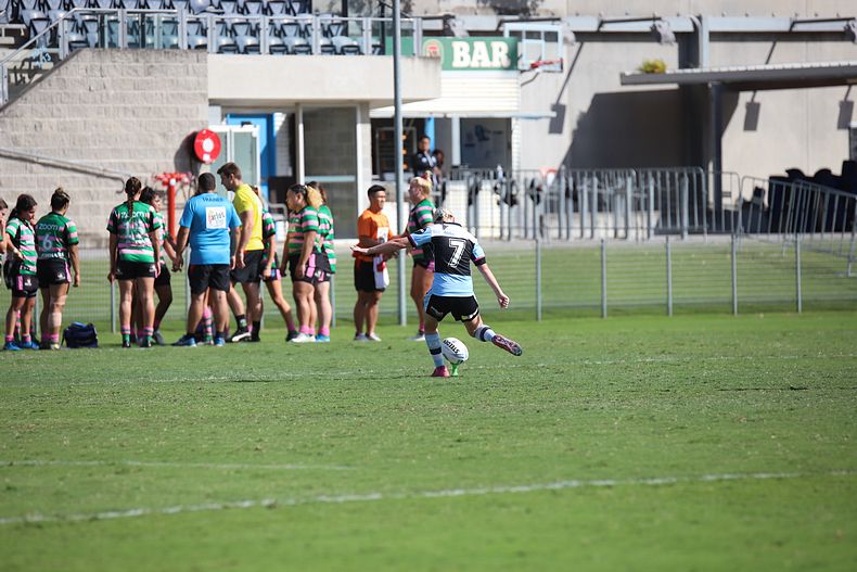 2021 HNWP Rnd 8 SHARKS v RABBITOH’S