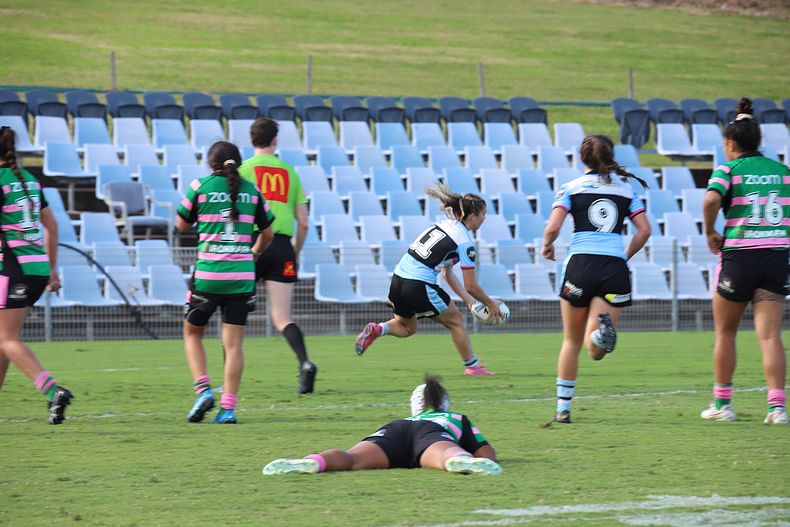 2021 HNWP Rnd 8 SHARKS v RABBITOH’S