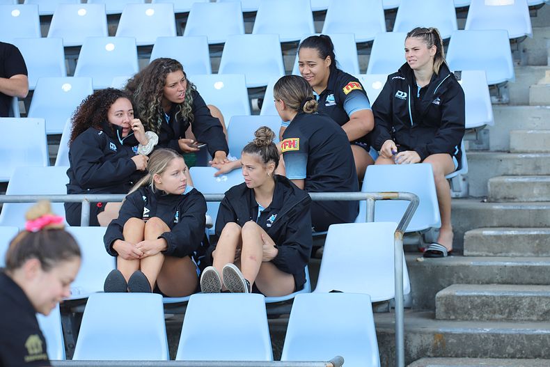 2021 HNWP Rnd 8 SHARKS v RABBITOH’S