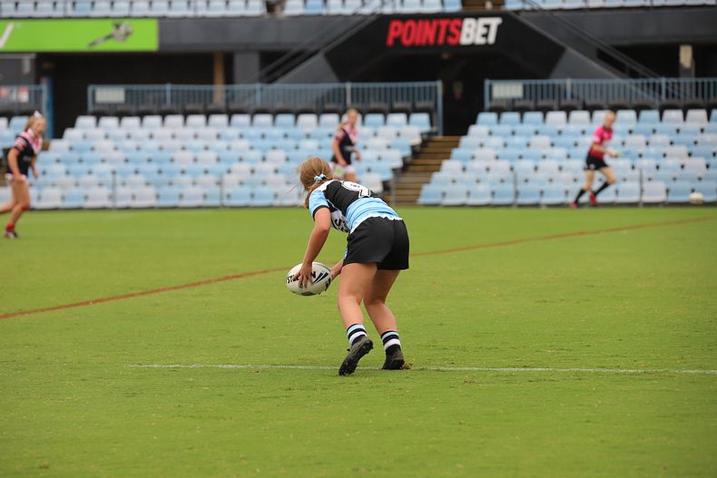 2020 Tarsha Gale Cup – Rnd 6 – Sharks v Roosters (1st Half)