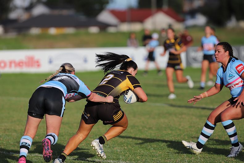 HNWP Rnd 1 MOUNTIES v SHARKS