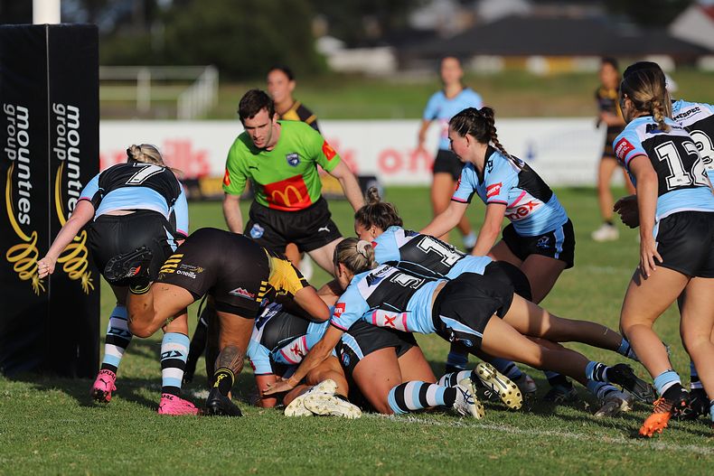 HNWP Rnd 1 MOUNTIES v SHARKS