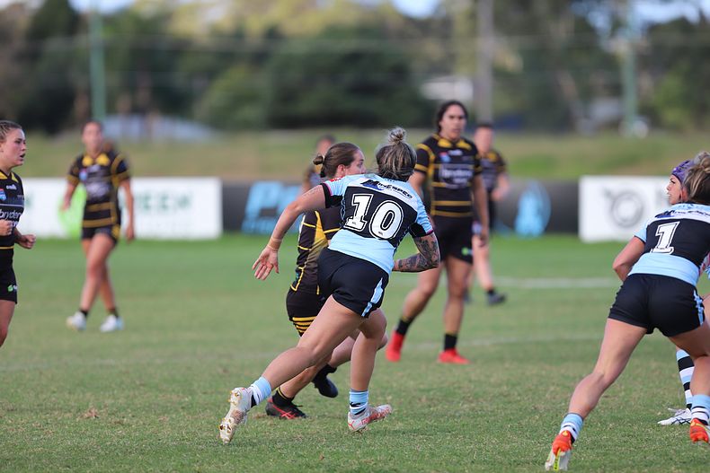 HNWP Rnd 1 MOUNTIES v SHARKS