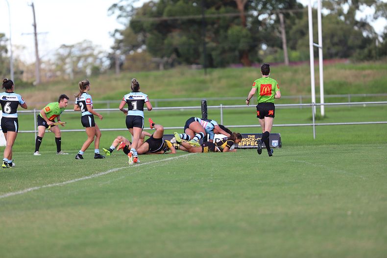 HNWP Rnd 1 MOUNTIES v SHARKS