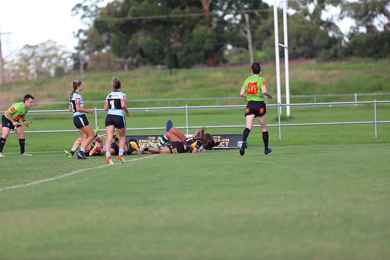 HNWP Rnd 1 MOUNTIES v SHARKS