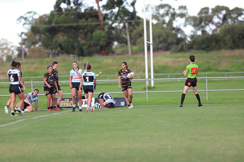 HNWP Rnd 1 MOUNTIES v SHARKS