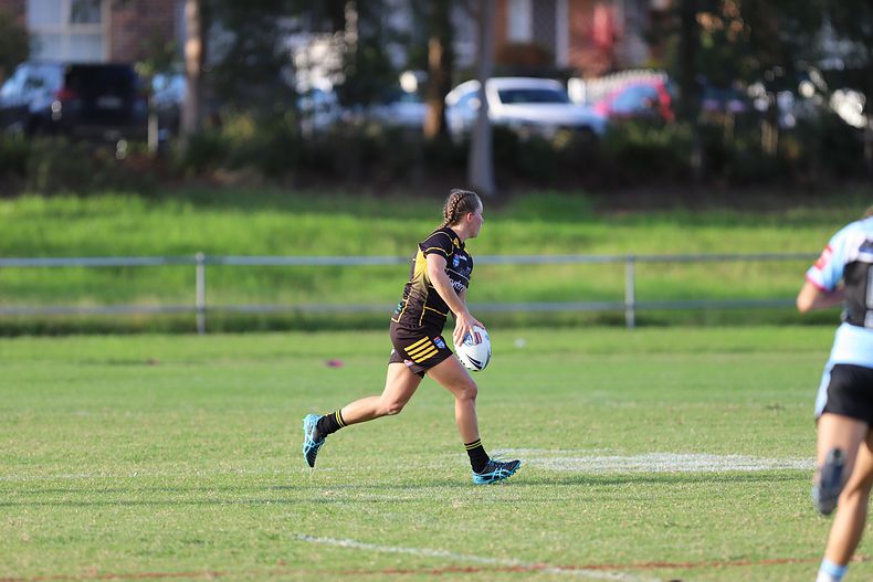 HNWP Rnd 1 MOUNTIES v SHARKS