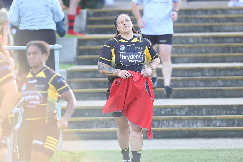 HNWP Rnd 1 MOUNTIES v SHARKS