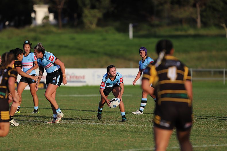 HNWP Rnd 1 MOUNTIES v SHARKS
