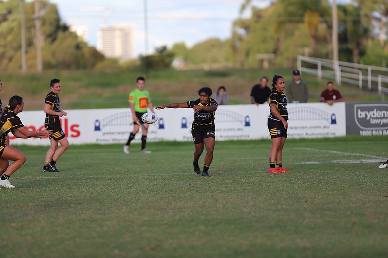 HNWP Rnd 1 MOUNTIES v SHARKS