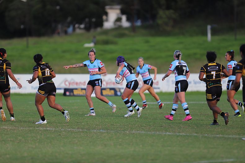 HNWP Rnd 1 MOUNTIES v SHARKS