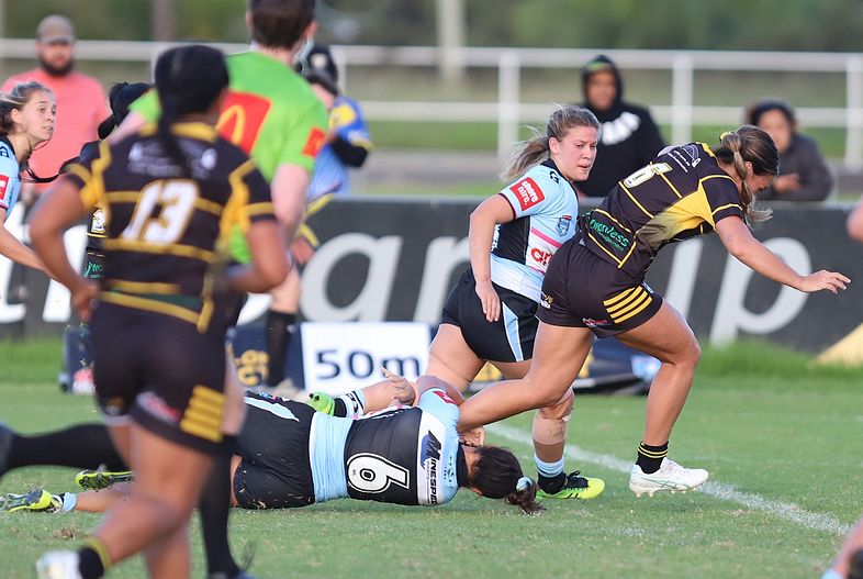 HNWP Rnd 1 MOUNTIES v SHARKS
