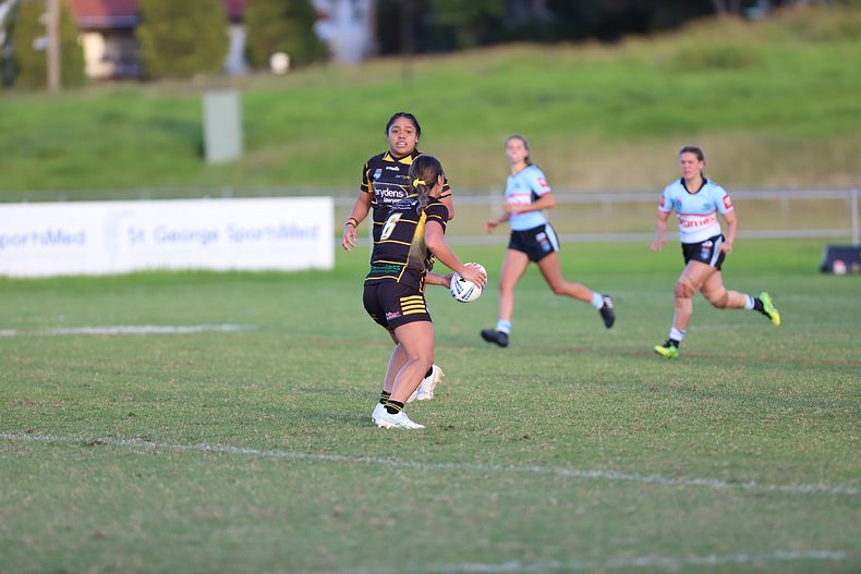 HNWP Rnd 1 MOUNTIES v SHARKS