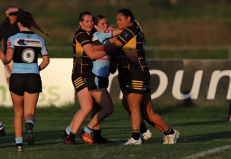 HNWP Rnd 1 MOUNTIES v SHARKS