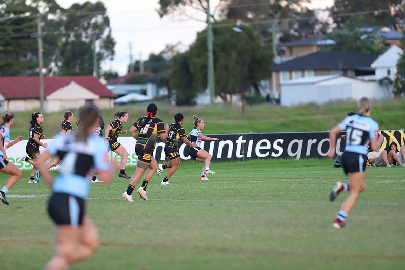 HNWP Rnd 1 MOUNTIES v SHARKS