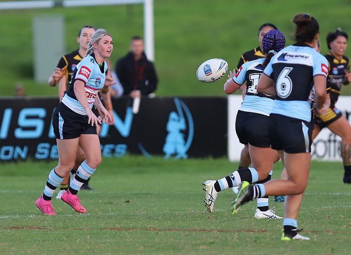 HNWP Rnd 1 MOUNTIES v SHARKS