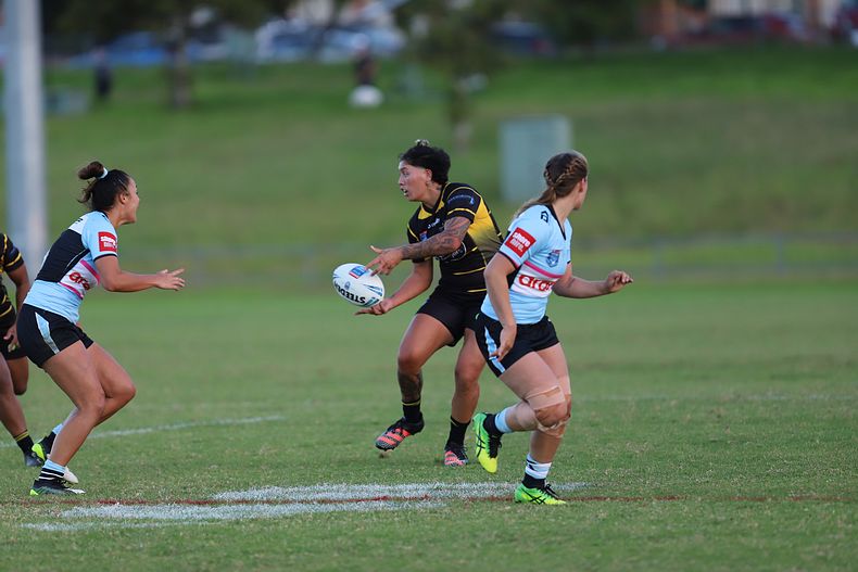 HNWP Rnd 1 MOUNTIES v SHARKS