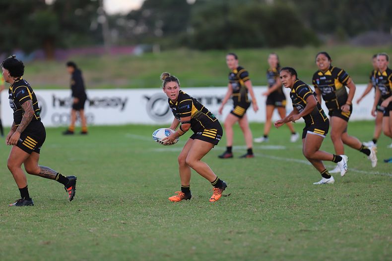 HNWP Rnd 1 MOUNTIES v SHARKS