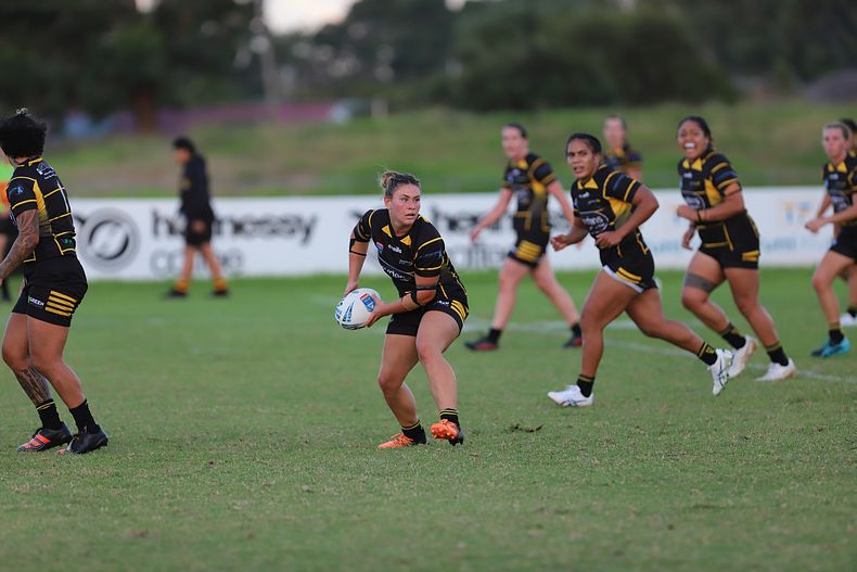HNWP Rnd 1 MOUNTIES v SHARKS