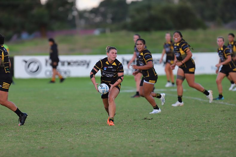 HNWP Rnd 1 MOUNTIES v SHARKS