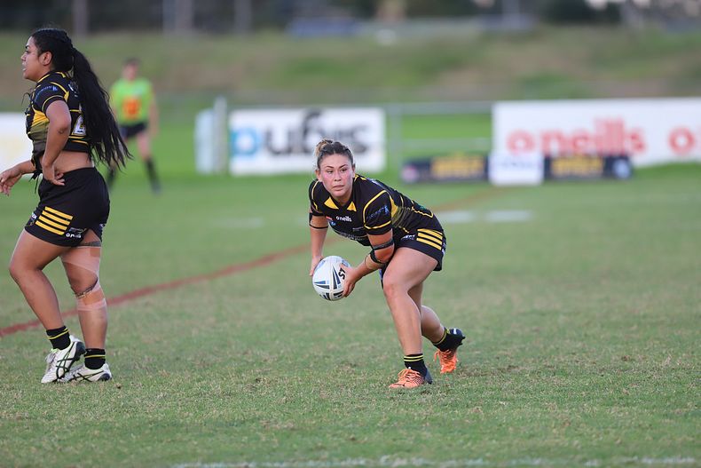 HNWP Rnd 1 MOUNTIES v SHARKS