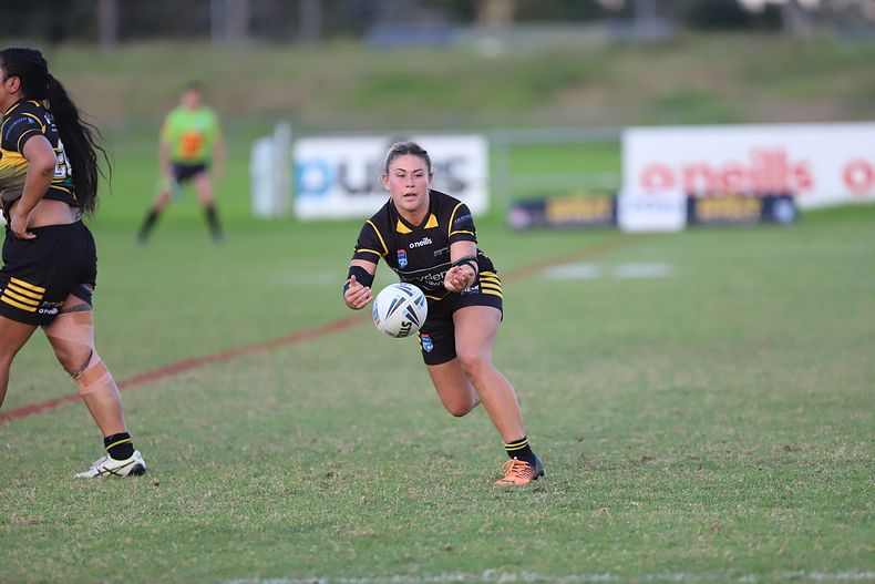 HNWP Rnd 1 MOUNTIES v SHARKS