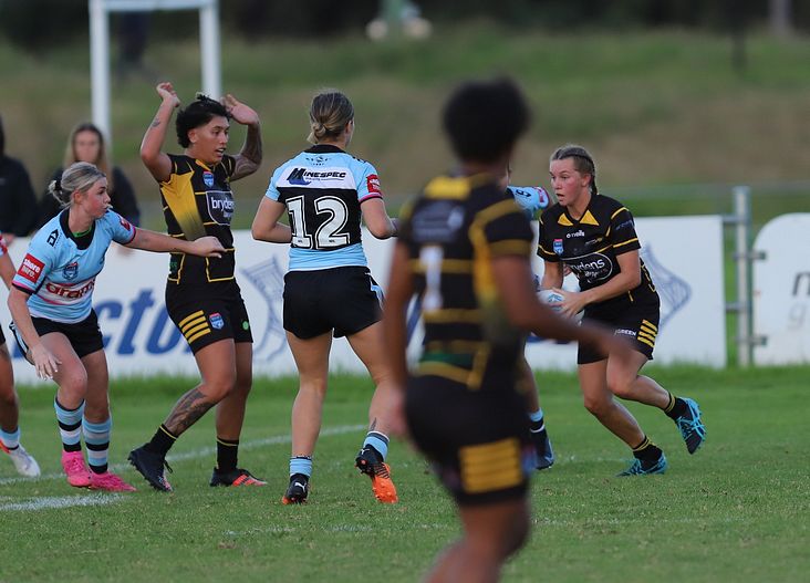 HNWP Rnd 1 MOUNTIES v SHARKS