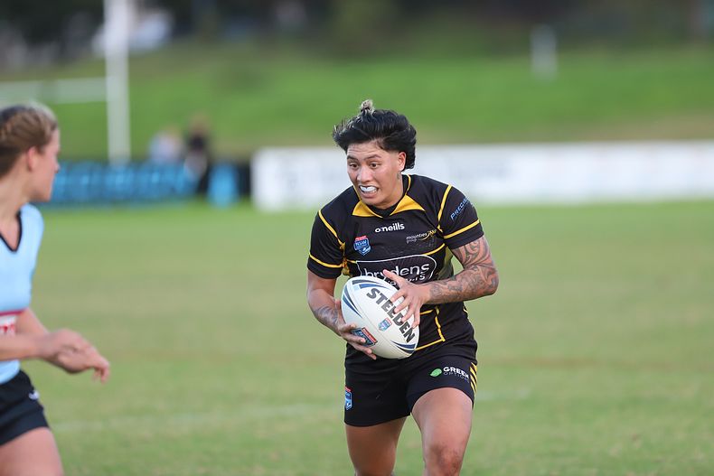 HNWP Rnd 1 MOUNTIES v SHARKS